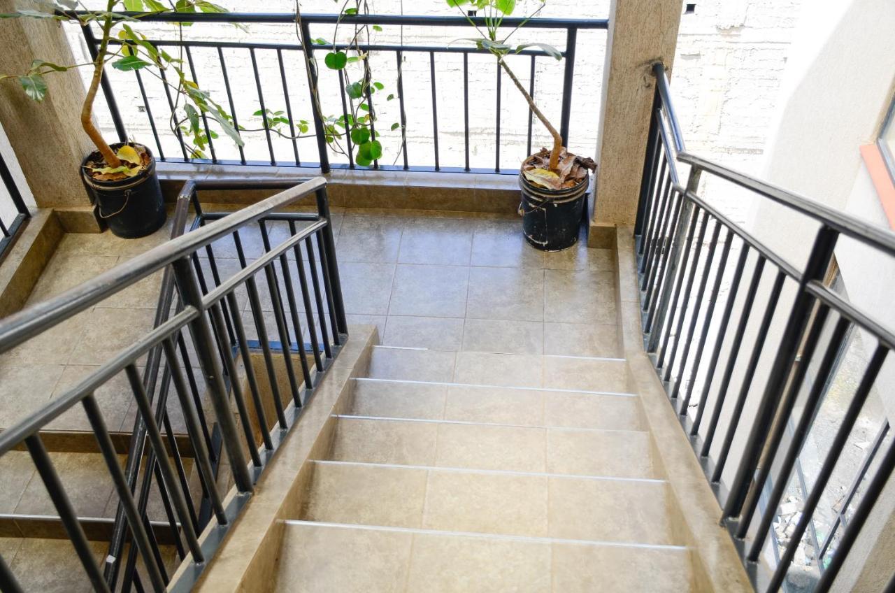Tsavo Suites Найроби Экстерьер фото